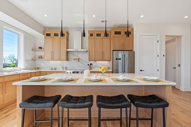 421 Monticello St, Nashville, TN 37207