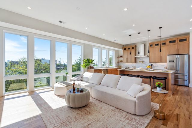 421 Monticello St, Nashville, TN 37207