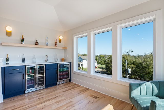 421 Monticello St, Nashville, TN 37207