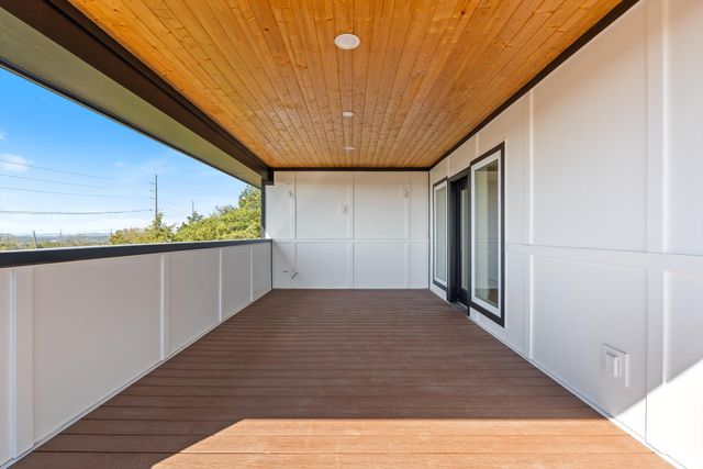 421 Monticello St, Nashville, TN 37207