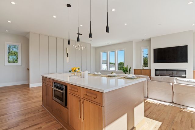 421 Monticello St, Nashville, TN 37207