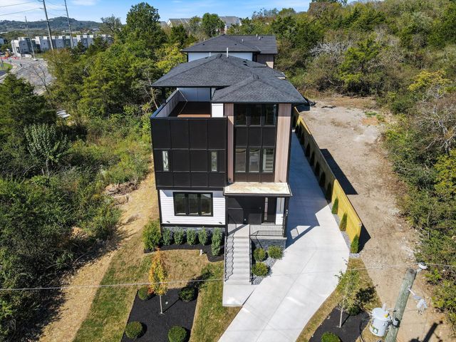 421 Monticello St, Nashville, TN 37207