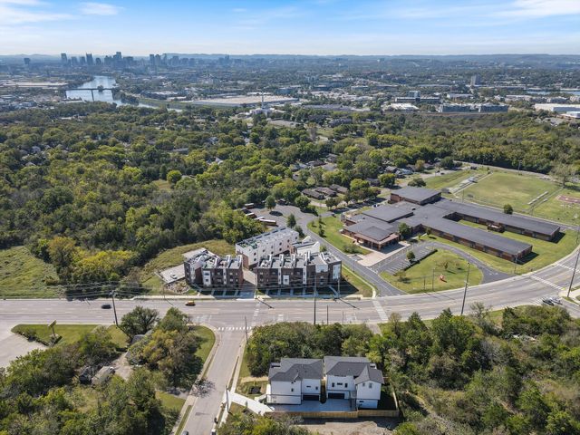 421 Monticello St, Nashville, TN 37207