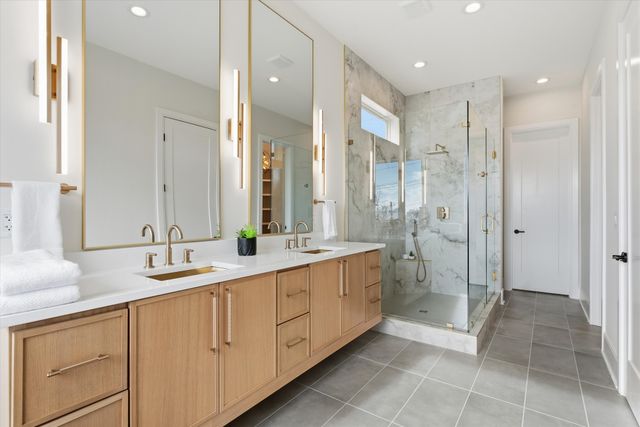 421 Monticello St, Nashville, TN 37207