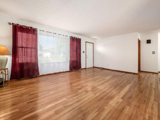 400 Colton Road, Columbus, OH 43207