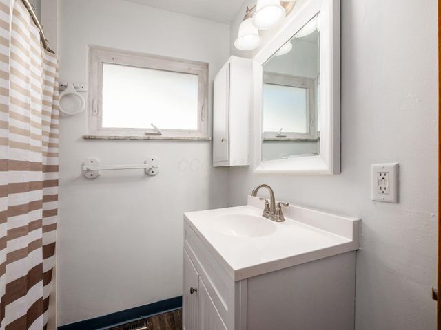 400 Colton Road, Columbus, OH 43207