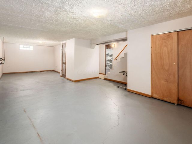 400 Colton Road, Columbus, OH 43207