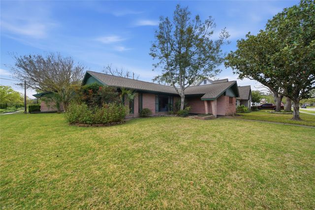5703 Rutherglenn Drive, Houston, TX 77096