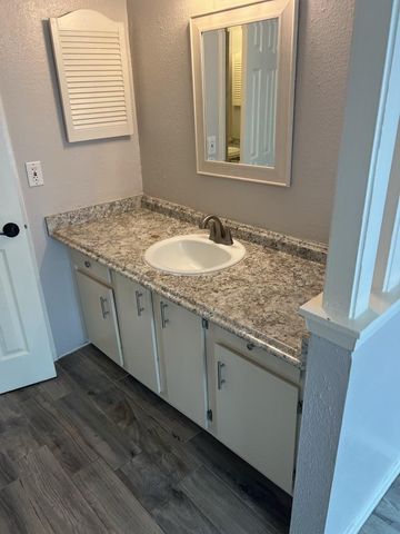 6200 W Tidwell Road 306, Houston, TX 77092