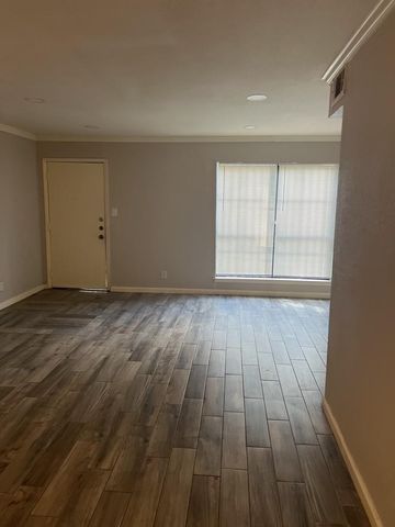 6200 W Tidwell Road 306, Houston, TX 77092