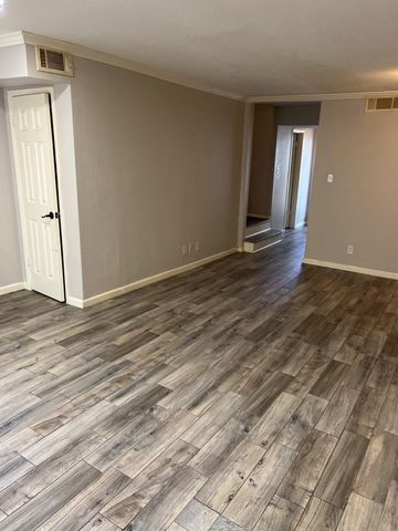 6200 W Tidwell Road 306, Houston, TX 77092
