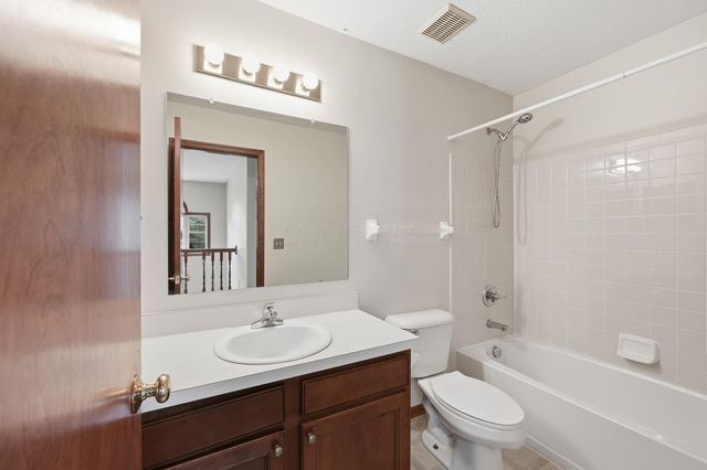 114 Diverston Way, Delaware, OH 43015