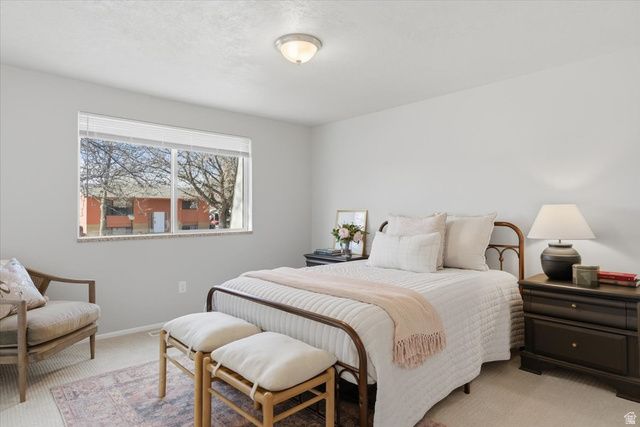 6635 S SOMERSET DR, West Jordan, UT 84084