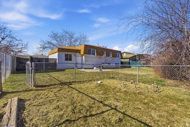 6635 S SOMERSET DR, West Jordan, UT 84084