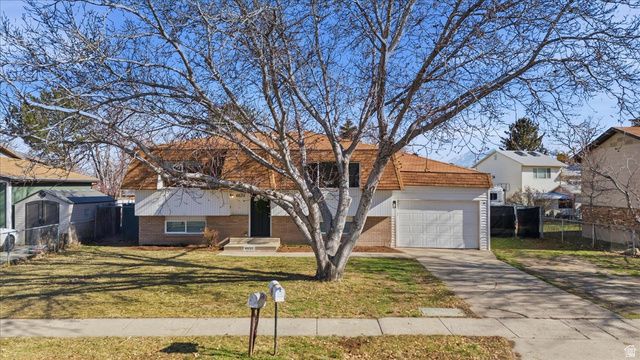 6635 S SOMERSET DR, West Jordan, UT 84084