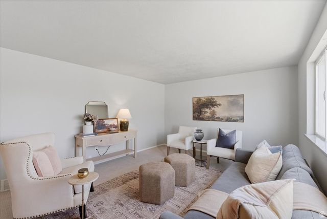 6635 S SOMERSET DR, West Jordan, UT 84084