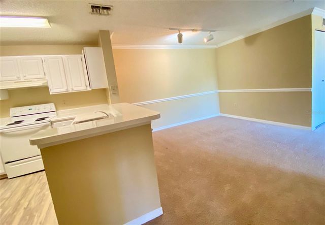 1989 SUMMER CLUB DRIVE 305, Oviedo, FL 32765