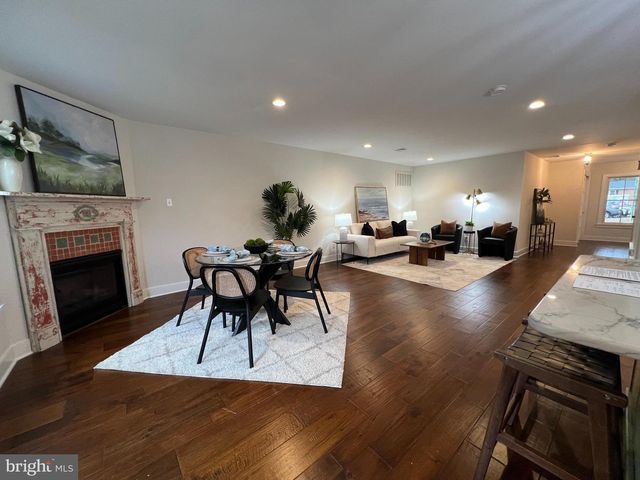 146 N CHURCH, Doylestown, PA 18901