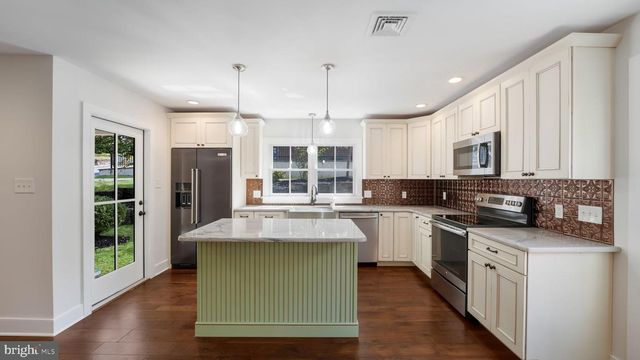 146 N CHURCH, Doylestown, PA 18901