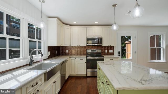 146 N CHURCH, Doylestown, PA 18901