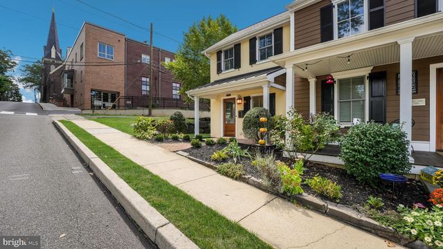 146 N CHURCH, Doylestown, PA 18901