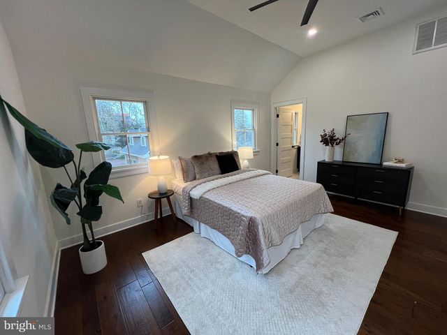 146 N CHURCH, Doylestown, PA 18901