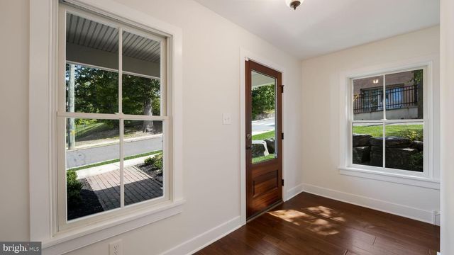 146 N CHURCH, Doylestown, PA 18901