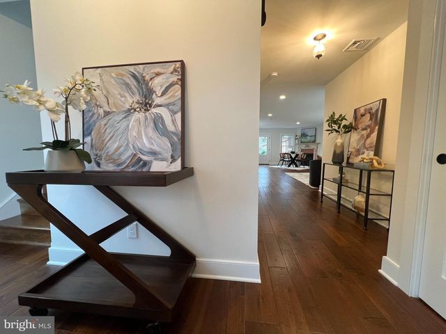 146 N CHURCH, Doylestown, PA 18901