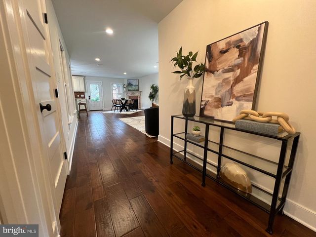 146 N CHURCH, Doylestown, PA 18901