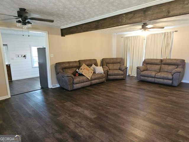 494 Lake Creek Road, Cedartown, GA 30125