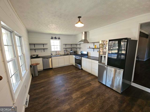 494 Lake Creek Road, Cedartown, GA 30125