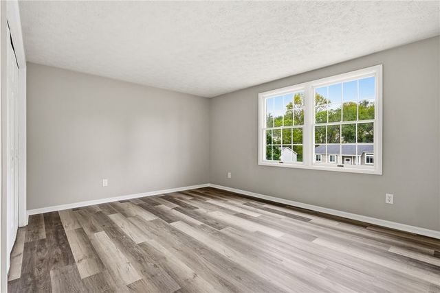 399 Limestone Dr, Bethel Park, PA 15102