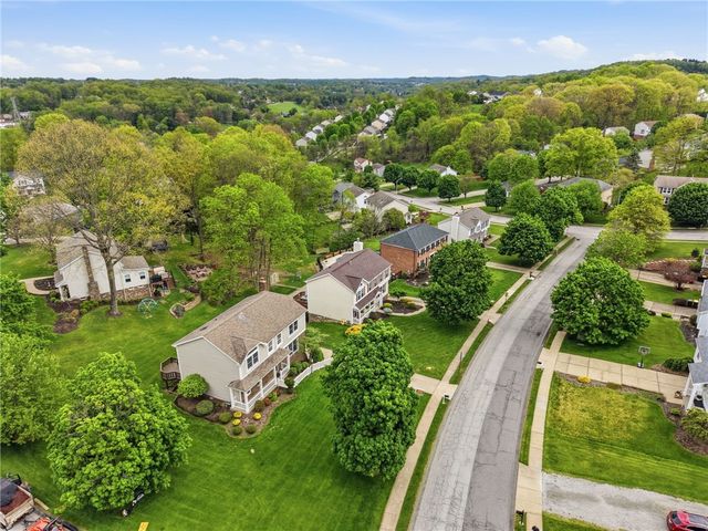399 Limestone Dr, Bethel Park, PA 15102