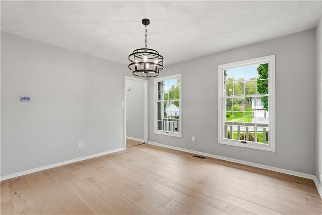 399 Limestone Dr, Bethel Park, PA 15102