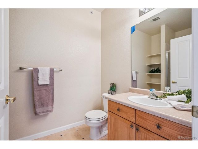 8369 S Independence Cir 305, Littleton, CO 80128