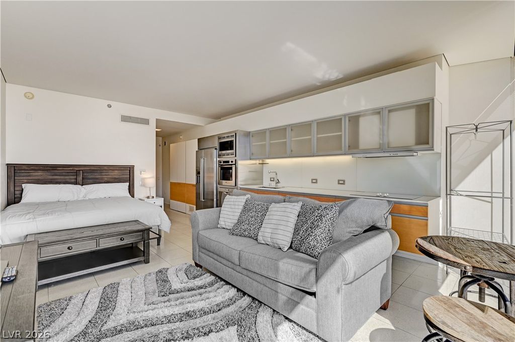 3722 Las Vegas Boulevard 303, Las Vegas, NV 89158 — photo 3