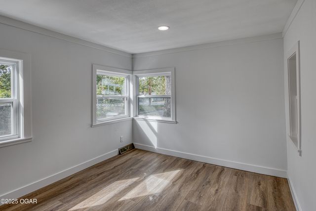 3503 S Jackson Avenue, Joplin, MO 64804