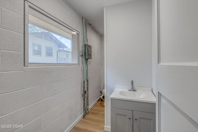 3503 S Jackson Avenue, Joplin, MO 64804