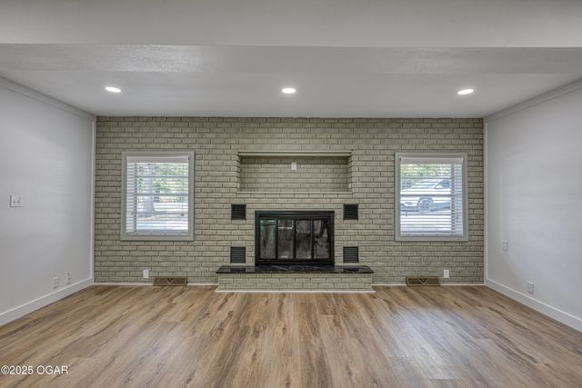 3503 S Jackson Avenue, Joplin, MO 64804