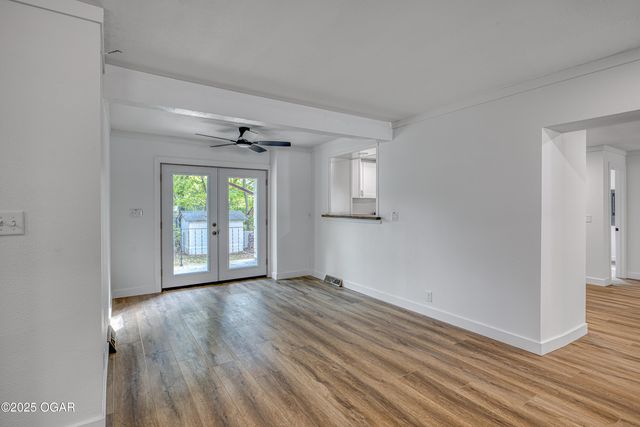 3503 S Jackson Avenue, Joplin, MO 64804