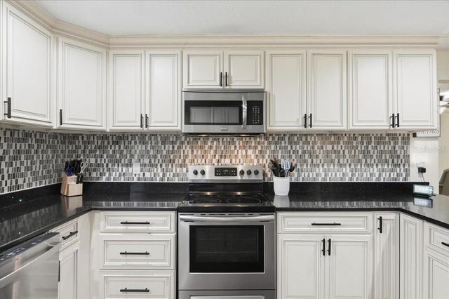 4520 ORANGEWOOD LOOP E, Lakeland, FL 33813