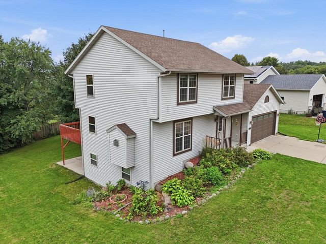 407 Kleine Street, Deerfield, WI 53531