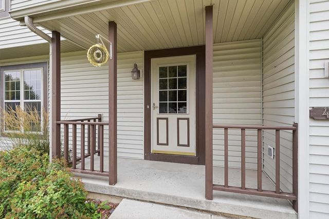 407 Kleine Street, Deerfield, WI 53531