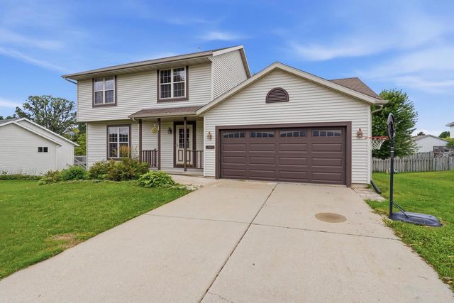 407 Kleine Street, Deerfield, WI 53531