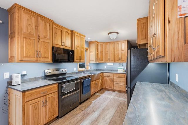407 Kleine Street, Deerfield, WI 53531