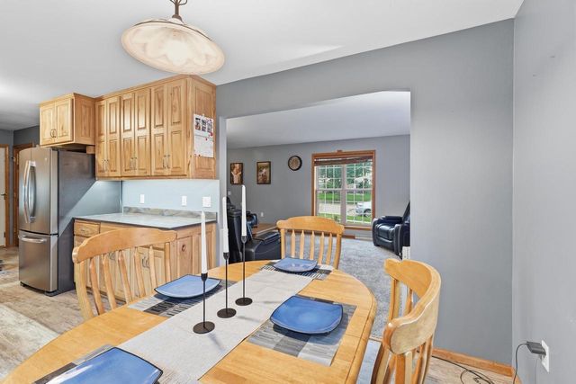 407 Kleine Street, Deerfield, WI 53531