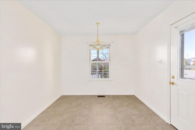 510 PIKE ST, Strasburg, VA 22657