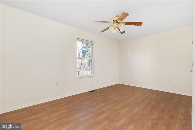 510 PIKE ST, Strasburg, VA 22657