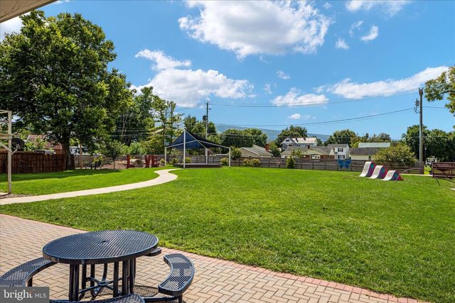 510 PIKE ST, Strasburg, VA 22657