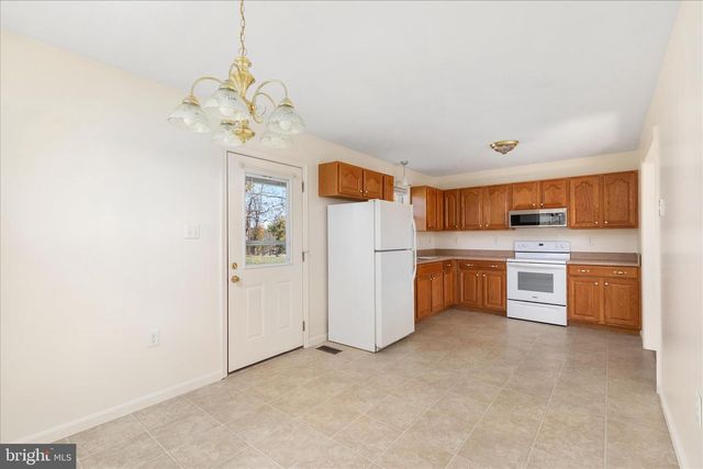 510 PIKE ST, Strasburg, VA 22657